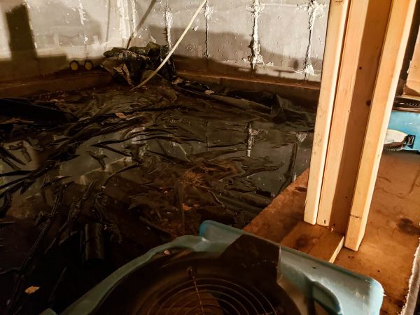 Crawlspace Water Cleanup in Hampstead