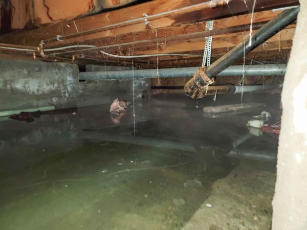 Crawlspace Water Restoration in Hampstead